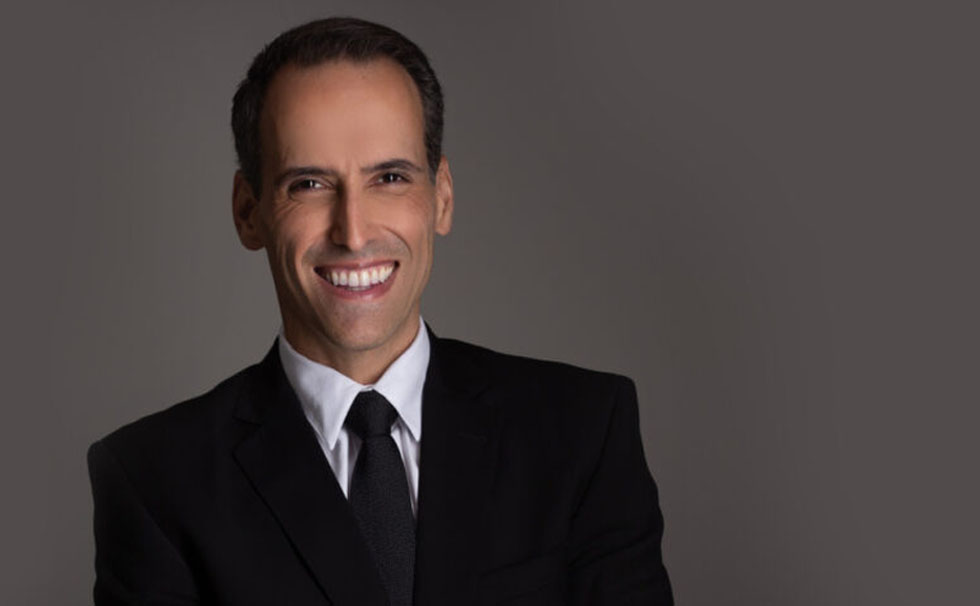 Ceramic Veneers – Hands on med Carlos de Carvalho